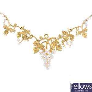 A 9ct gold cultured pearl grapevine necklace.