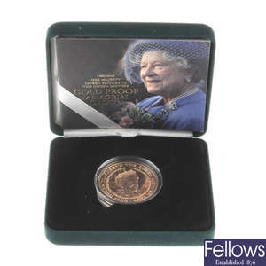 Elizabeth II, The Queen Mother, Gold Proof Memorial Crown 2002.