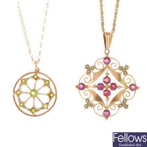 Two early 20th century 9ct gold gem-set pendants, with chains.