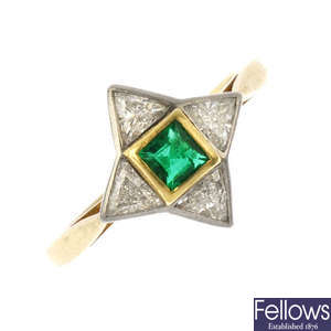BOODLES & DUNTHORNE - an 18ct gold emerald and diamond ring.