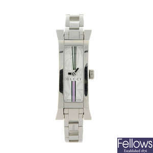 GUCCI - a lady's stainless steel 110 bracelet watch.
