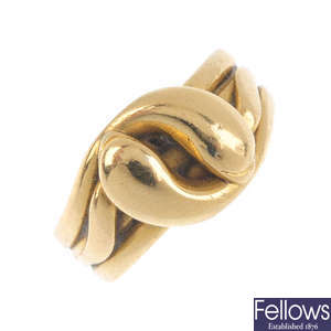 A late Victorian 18ct gold snake ring.