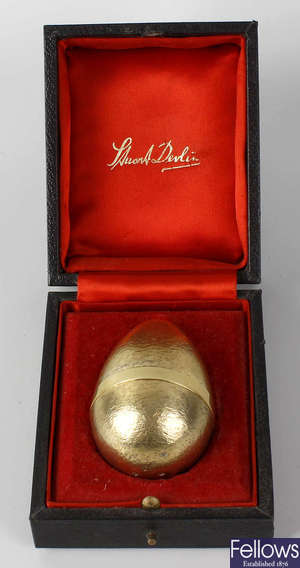 A Stuart Devlin hallmarked gilt silver novelty 'surprise' egg.