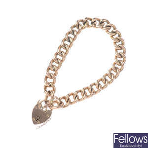 An Edwardian 9ct gold bracelet.