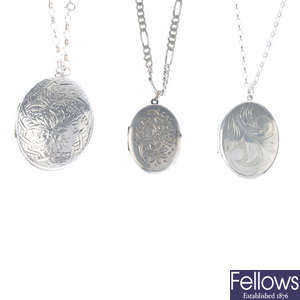 A selection of silver and white metal lockets.
