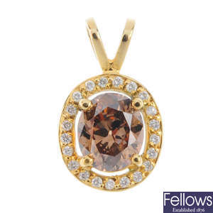 A 'brown' diamond cluster pendant.