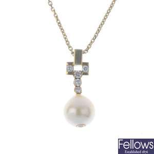 A cultured pearl and diamond pendant, with 18ct gold chain.