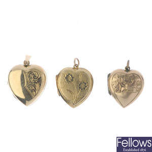 Seven 9ct gold front and back lockets.