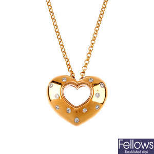 MOUAWAD - a 'le coeur' diamond heart bracelet.