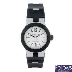 BULGARI - a mid-size Diagono Aluminium wrist watch.