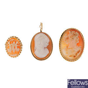 Three items of cameo jewellery.
