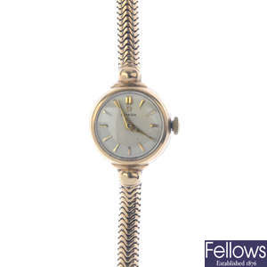 OMEGA - a lady's 1970s 9ct gold manual wind wristwatch.