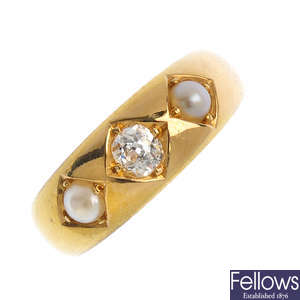 A late Victorian 18ct gold diamond and split pearl ring.