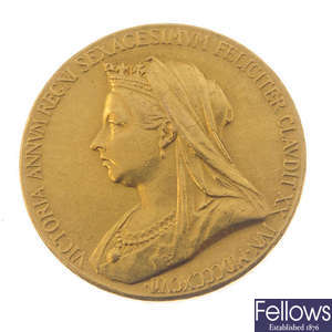 Victoria, Diamond Jubilee 1897, official Royal Mint medal in gold.