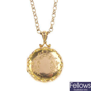 An Edwardian 9ct gold locket, with later 9ct gold chain.