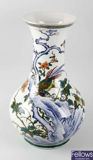 A large Chinese Republican vase.