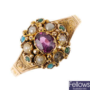 A late Victorian 15ct gold gem ring.